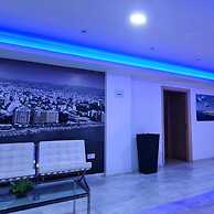 06 LIM - Eden Beach Studio