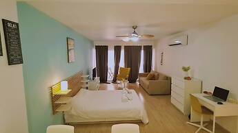 06 LIM - Eden Beach Studio