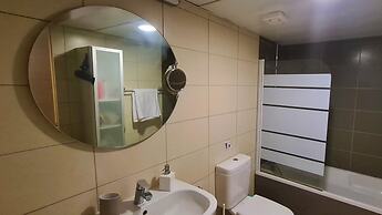 06 LIM - Eden Beach Studio