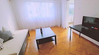 11 EGM - Virtuoso Apartment