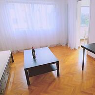 11 EGM - Virtuoso Apartment