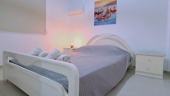 48 PER - Mellissa Villa