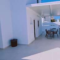 48 PER - Mellissa Villa