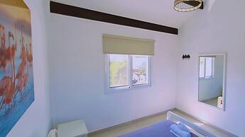 48 PER - Mellissa Villa