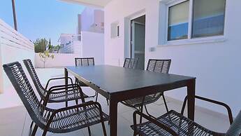 48 PER - Mellissa Villa