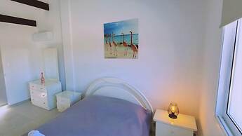 48 PER - Mellissa Villa