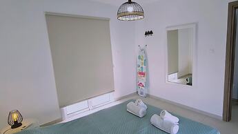 48 PER - Mellissa Villa