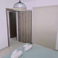 48 PER - Mellissa Villa