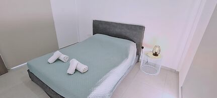 48 PER - Mellissa Villa