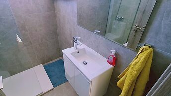 48 PER - Mellissa Villa