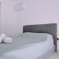 48 PER - Mellissa Villa