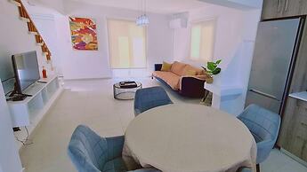 48 PER - Mellissa Villa