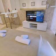 71 AN -stay Lavish Studio