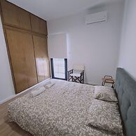 32 Lim- Stay Vintage House