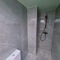 32 Lim- Stay Vintage House