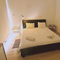 02 LIM - Stay Vivid City Apartment