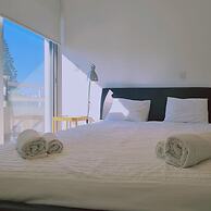 02 LIM - Stay Vivid City Apartment