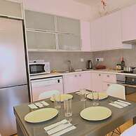 02 LIM - Stay Vivid City Apartment