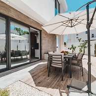 66 PER - Stay Villa Palm