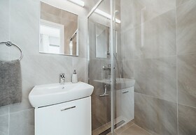 66 PER - Stay Villa Palm
