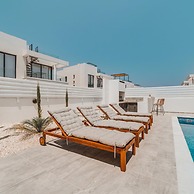 66 PER - Stay Villa Palm