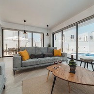 66 PER - Stay Villa Palm