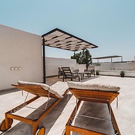 66 PER - Stay Villa Palm