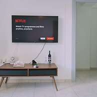 80 LCA - Stay Finikoudes Soul