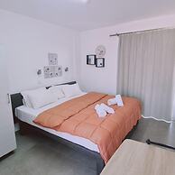 100 AN - Napa Living 17