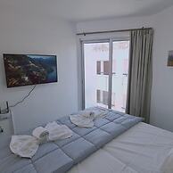 100 AN - Napa Living 18