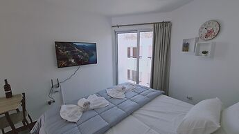 100 AN - Napa Living 18