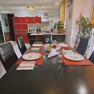 76 EGM - Stay Serenity Apartment