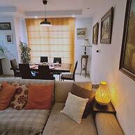 76 EGM - Stay Serenity Apartment