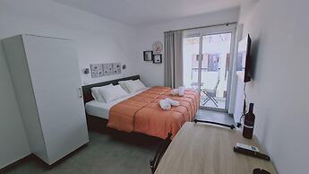 100 AN - Napa Living 21