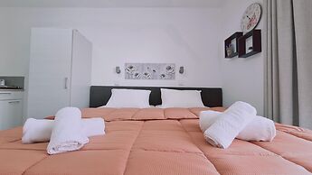 100 AN - Napa Living 21