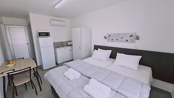 100 AN - Napa Living 37