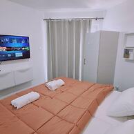 100 AN - Napa Living 40