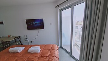 100 AN - Napa Living 36