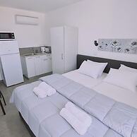 100 AN - Napa Living 39