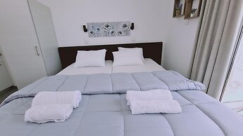 100 AN - Napa Living 39