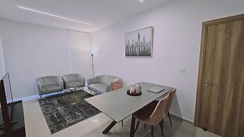 104 NIC - 403 Stay Cosmo City Suite