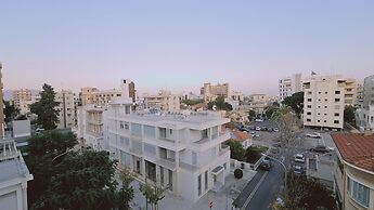 104 NIC - 303 Stay Cosmo City Suite