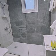 104 NIC - 303 Stay Cosmo City Suite