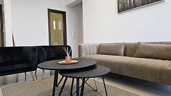 104 NIC - 401 Stay Cosmo City Suite