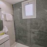 104 NIC - 401 Stay Cosmo City Suite