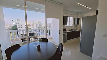 104 NIC - 401 Stay Cosmo City Suite