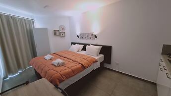 100 AN - Napa Living 38