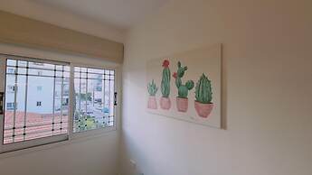 83 Lim3 - Stay Sunlit Apartment