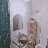 83 Lim3 - Stay Sunlit Apartment