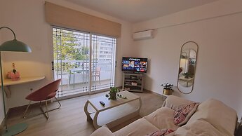 83 Lim3 - Stay Sunlit Apartment